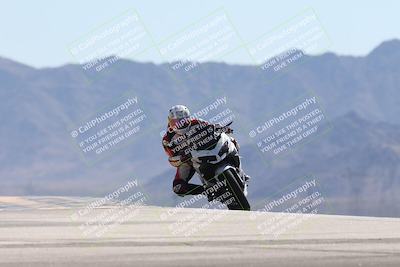 media/Oct-13-2025-Moto Forza (Mon) [[a66d839500]]/4-C Group/Session 4 (Turn 9)/